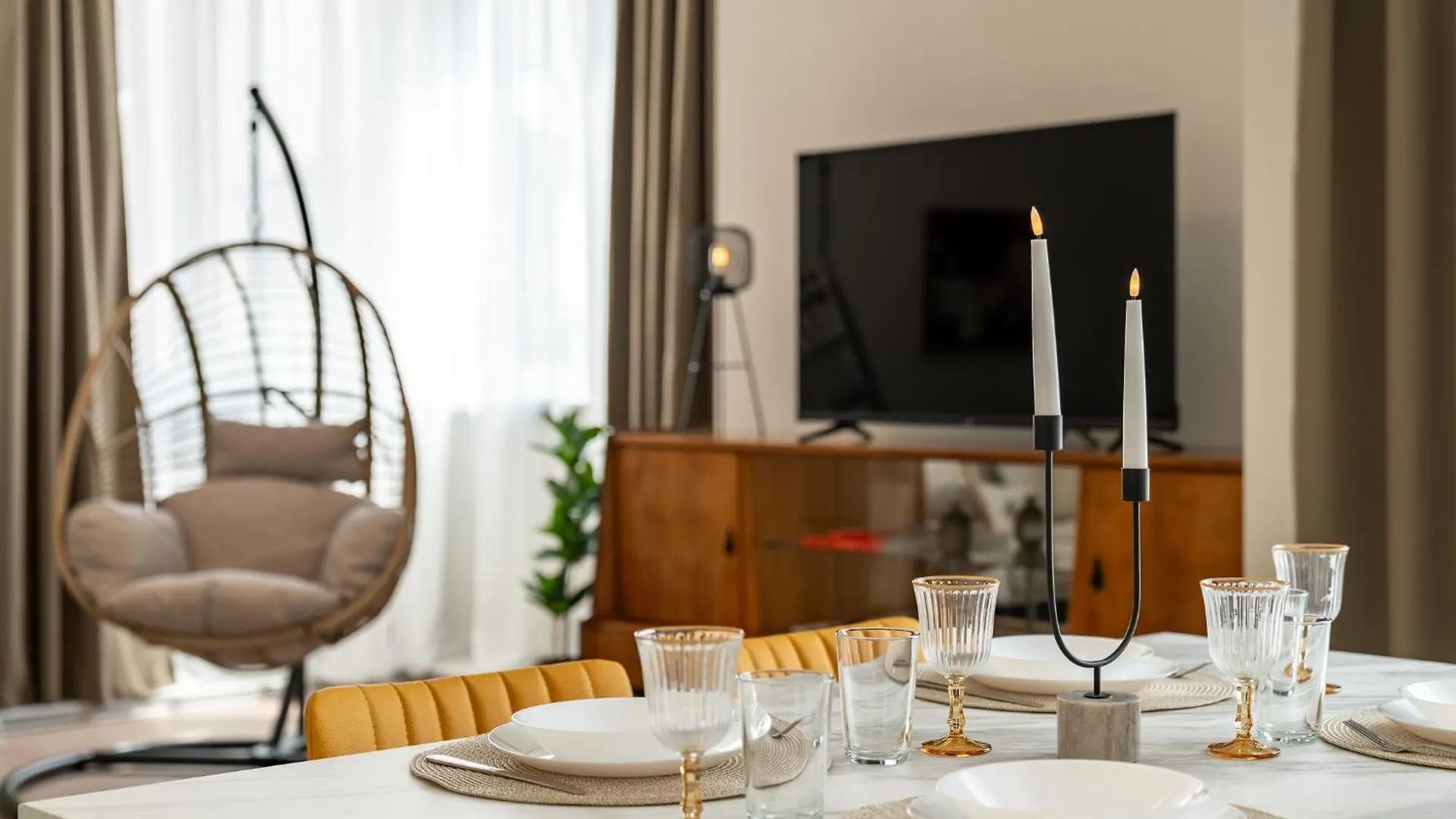 Bright & Sunny Stylish Apt With 2Bdr And 2Bth 소피아 아파트