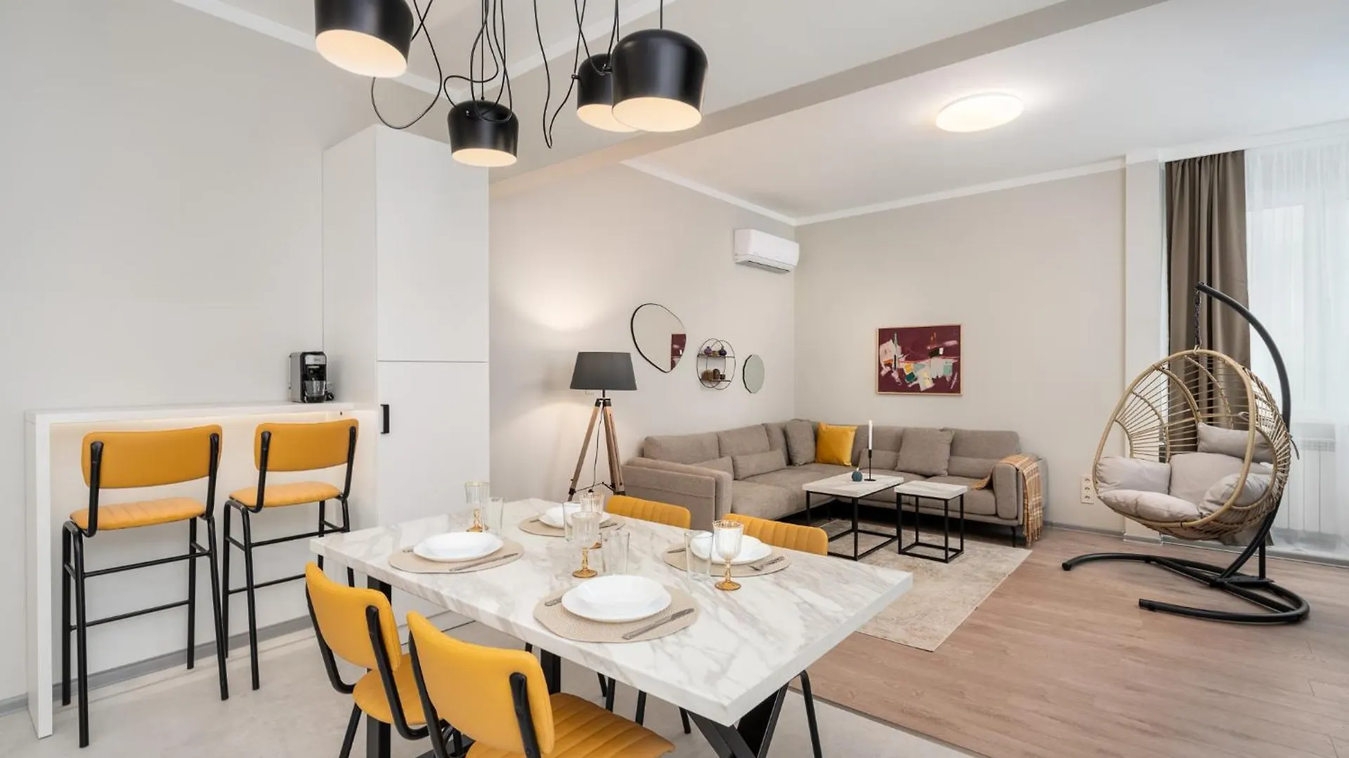 아파트 Bright & Sunny Stylish Apt With 2Bdr And 2Bth 소피아