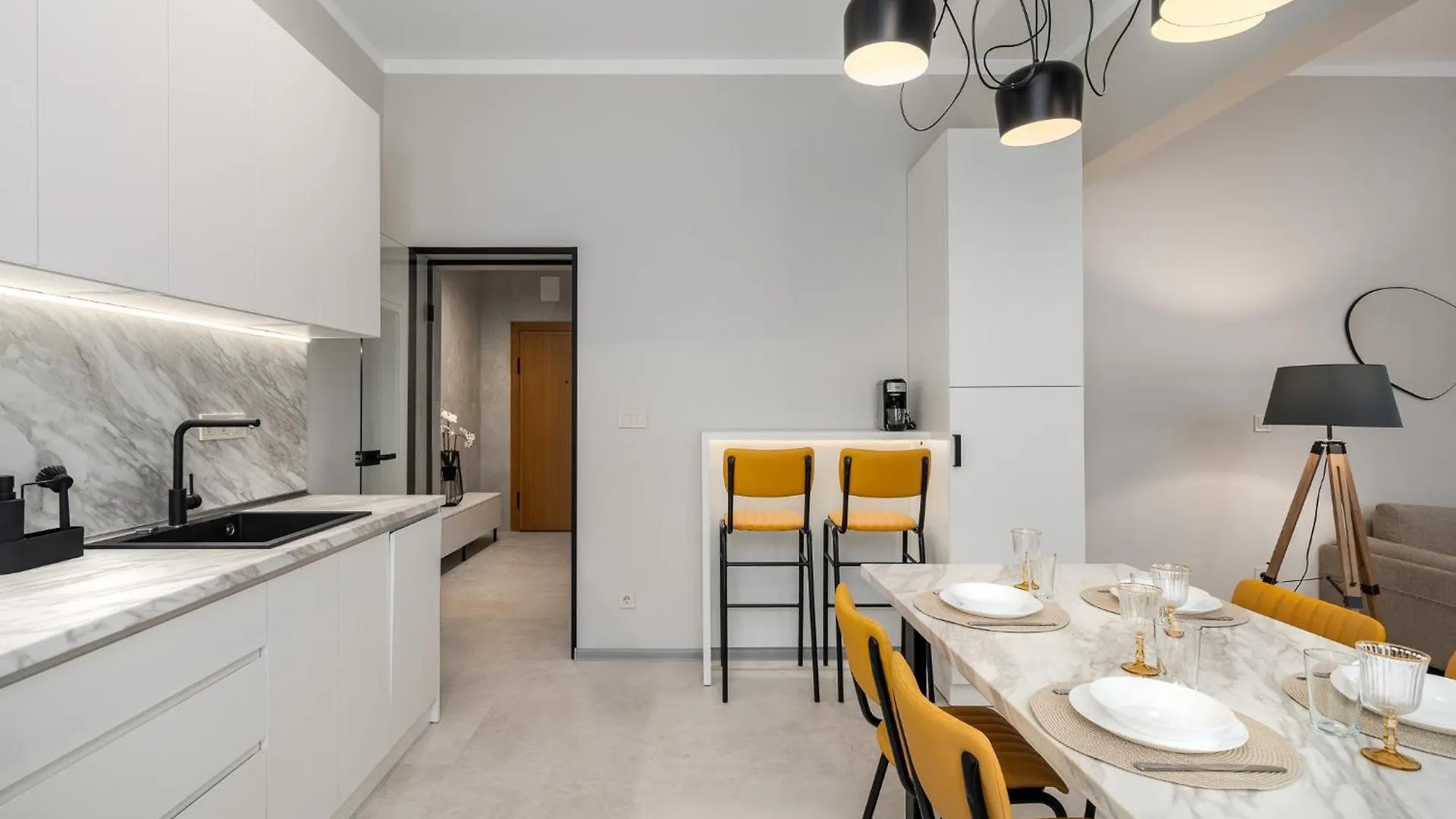 Bright & Sunny Stylish Apt With 2Bdr And 2Bth 소피아